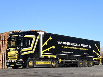 WSI WSI Scania S Highline 4x2 with 3-axle curtainside trailer VAN OOSTENBRUGGE
