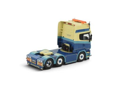 Tekno Tekno Scania Topline R620 6x2 ERIC GILLIE