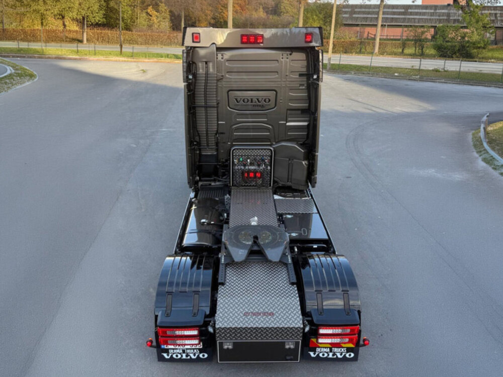 WSI WSI Volvo FH Aero Globetrotter 4x2 GVT TRANSPORT BRUGGE