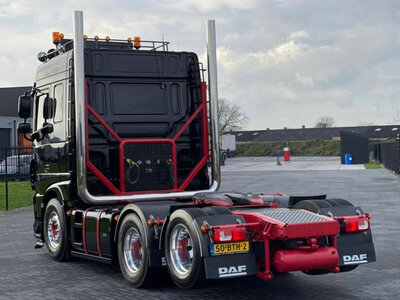 WSI WSI DAF XF space cab 6x2 LIMI TRANS