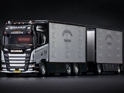 IMC IMC Scania S770 3-axle rigid boxed truck with 2-axle livestock trailer STAARUP TRANSPORT