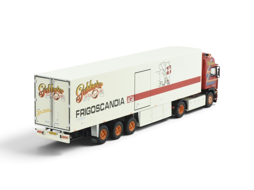 Tekno Tekno Volvo F12 Globetrotter met 3-as koeloplegger GULDAGER - JERN HENRIK