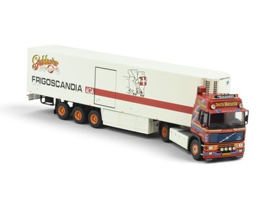 Tekno Tekno Volvo F12 Globetrotter met 3-as koeloplegger GULDAGER - JERN HENRIK