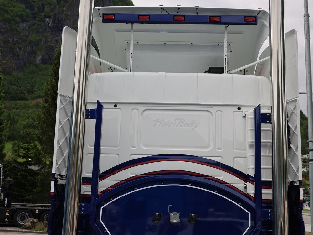 Tekno Tekno Scania 143 Streamline 6x2 sleepas trekker FRANK HOLE