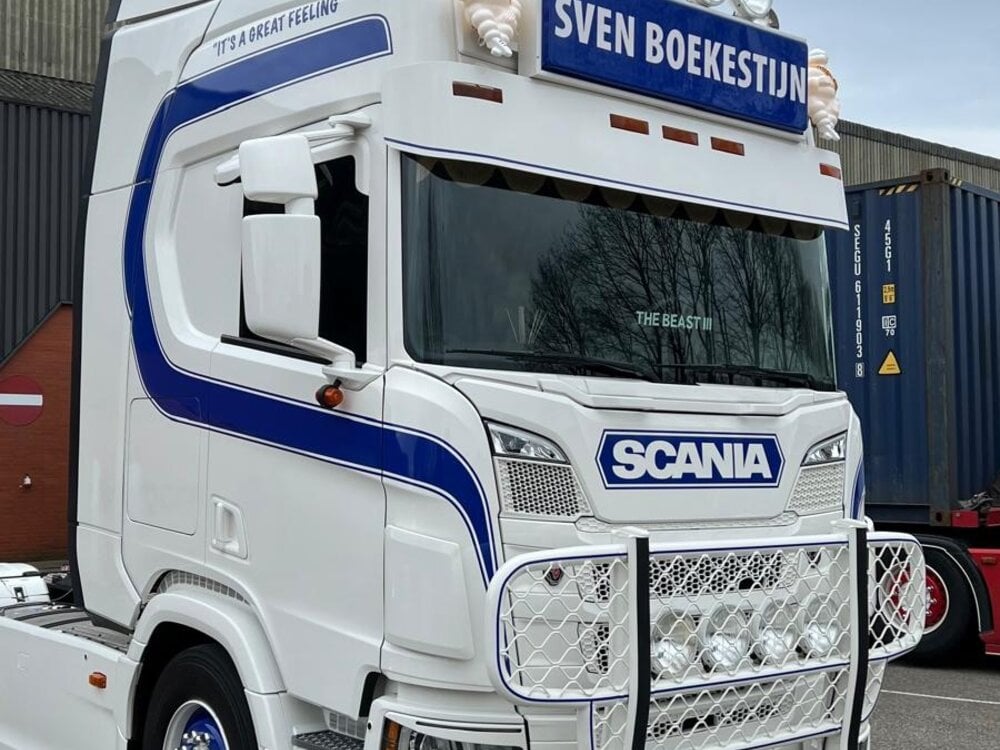 Tekno Tekno Scania NGR Highline 4x2 trekker met 3-assig containerchassis SVEN BOEKESTIJN