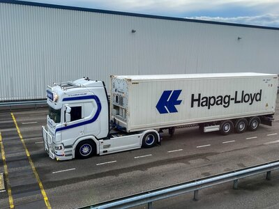Tekno Tekno Scania NGR Highline 4x2 with 3-axle container trailer SVEN BOEKESTIJN