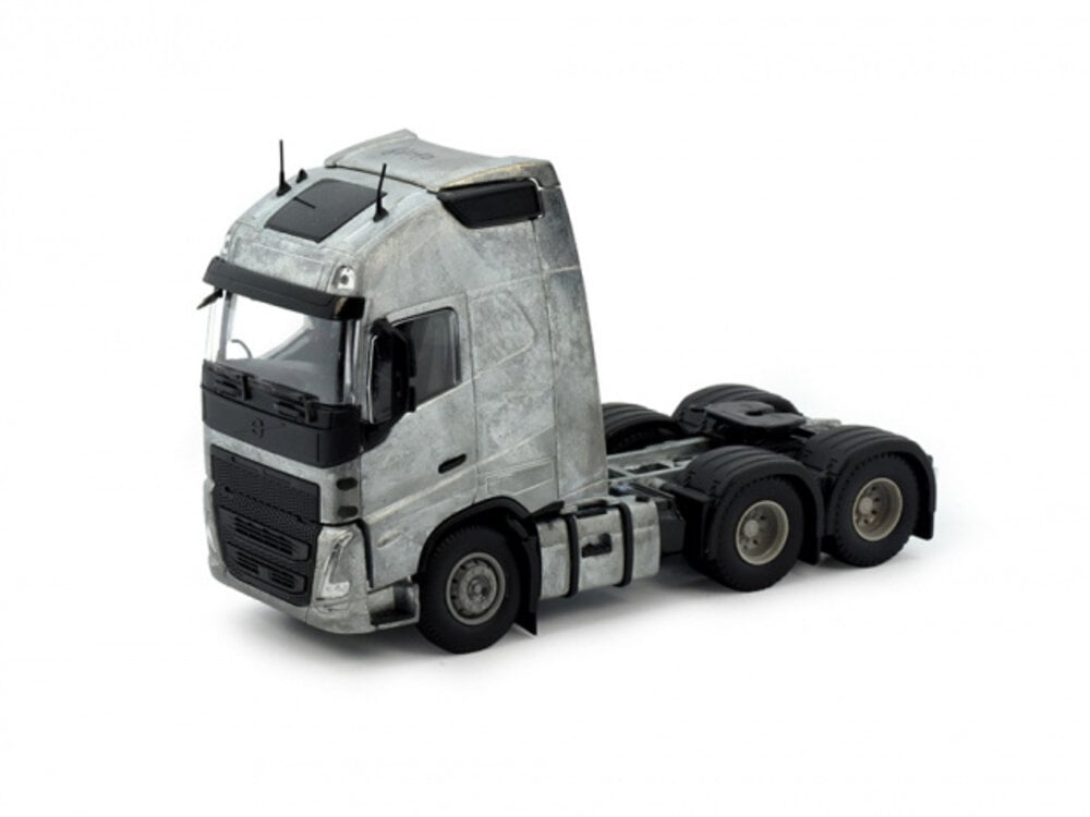 Tekno Tekno Volvo FH05 Globetrotter XL 6x4 TRACTOR KIT