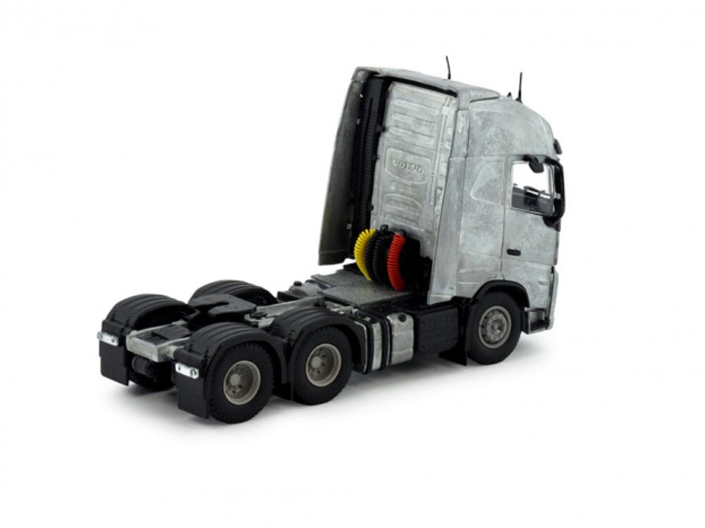 Tekno Tekno Volvo FH05 Globetrotter XL 6x4 TRACTOR KIT