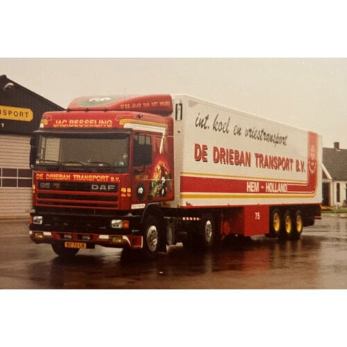 WSI WSI DAF 95 Space Cab 4x2 with 3-axle reefer trailer DE DRIEBAN TRANSPORT