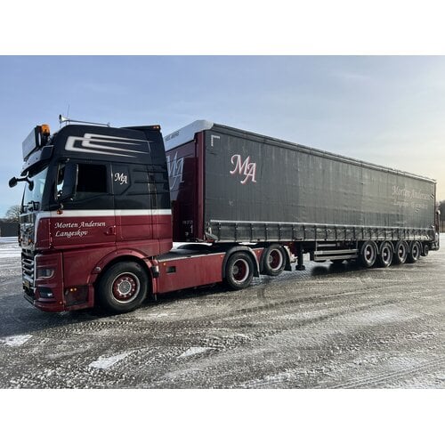 Tekno Tekno MAN TGX GX with 4-axle curtainside trailer and Terberg kooiaap MORTEN ANDERSEN