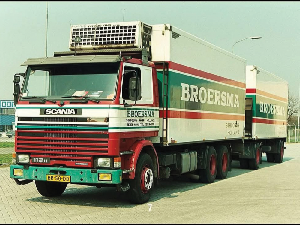 Tekno Tekno Scania 112H motorwagen met 2-assige aanhanger BROERSMA
