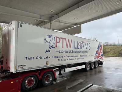 WSI WSI Scania S590 6x2 + 3-axle box trailer P.T. WILLIAMS Wales England