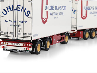 WSI WSI Scania R Highline riged reefer truck 6x2 with 3-axle reefer trailer UHLENS