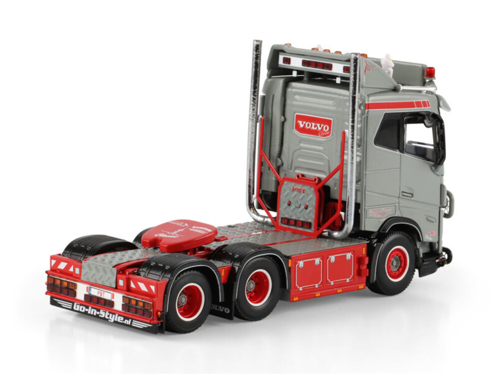WSI WSI Volvo FH5 Sleeper Cab 6x2 PBT Belgium