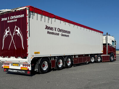 WSI WSI Scania S Normal 6x2 with 3-axle mooving floor trailer JONAS V. CHRISTENSEN