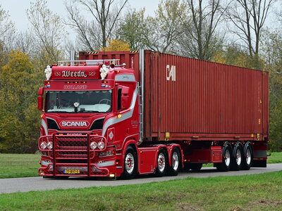 Tekno Tekno Scania NGR 6x2 met 3-as container oplegger + 40ft. container WEEDA "GANGSTERS PARADISE"
