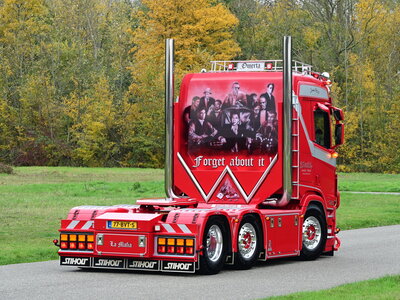 Tekno Tekno Scania NGR 6x2 met 3-as container oplegger + 40ft. container WEEDA "GANGSTERS PARADISE"