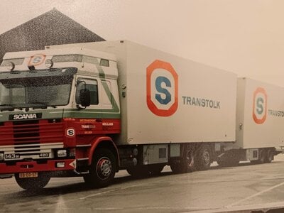 Tekno Tekno Scania 143M motorwagen met 2-assige aanhanger TRANSTOLK