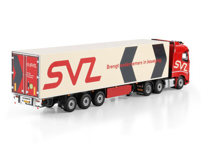 WSI WSI Volvo FH Aero Globetrotter 6x2 met 3-assige koeloplegger SVZ