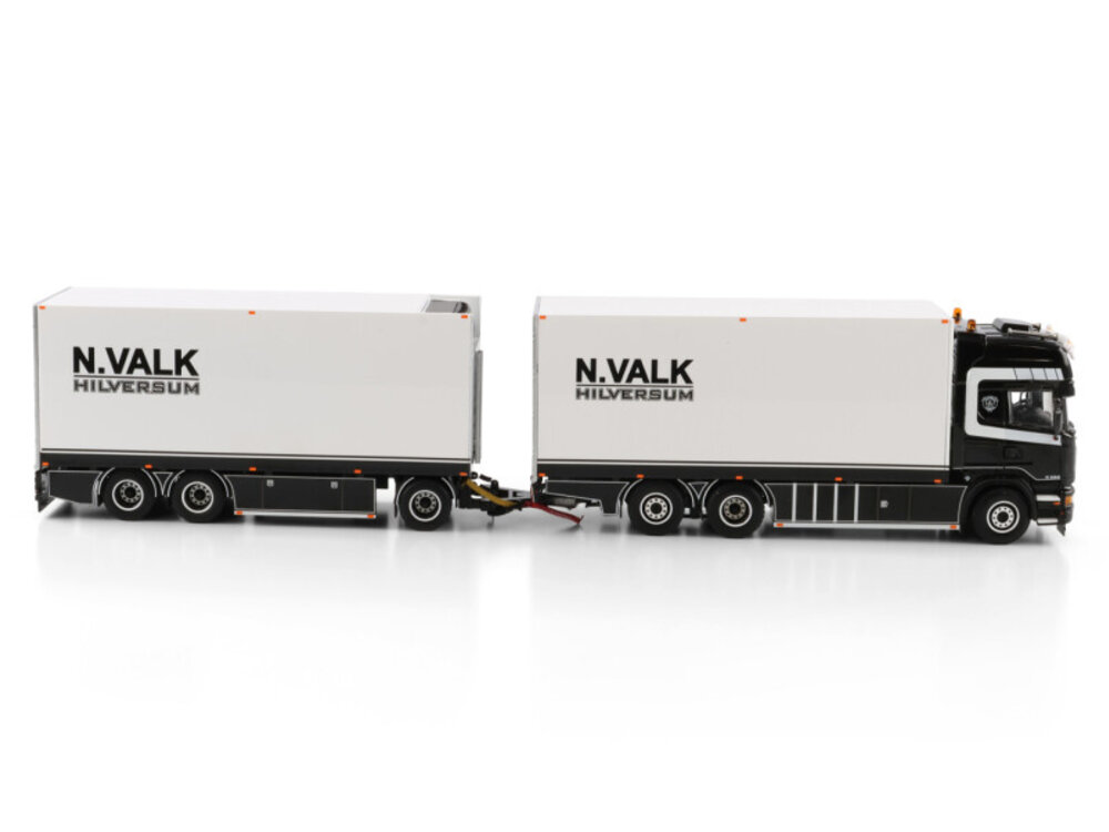 WSI WSI Scania Streamline Topline riged reefer truck with 3-axle reefer trailer NICK VALK