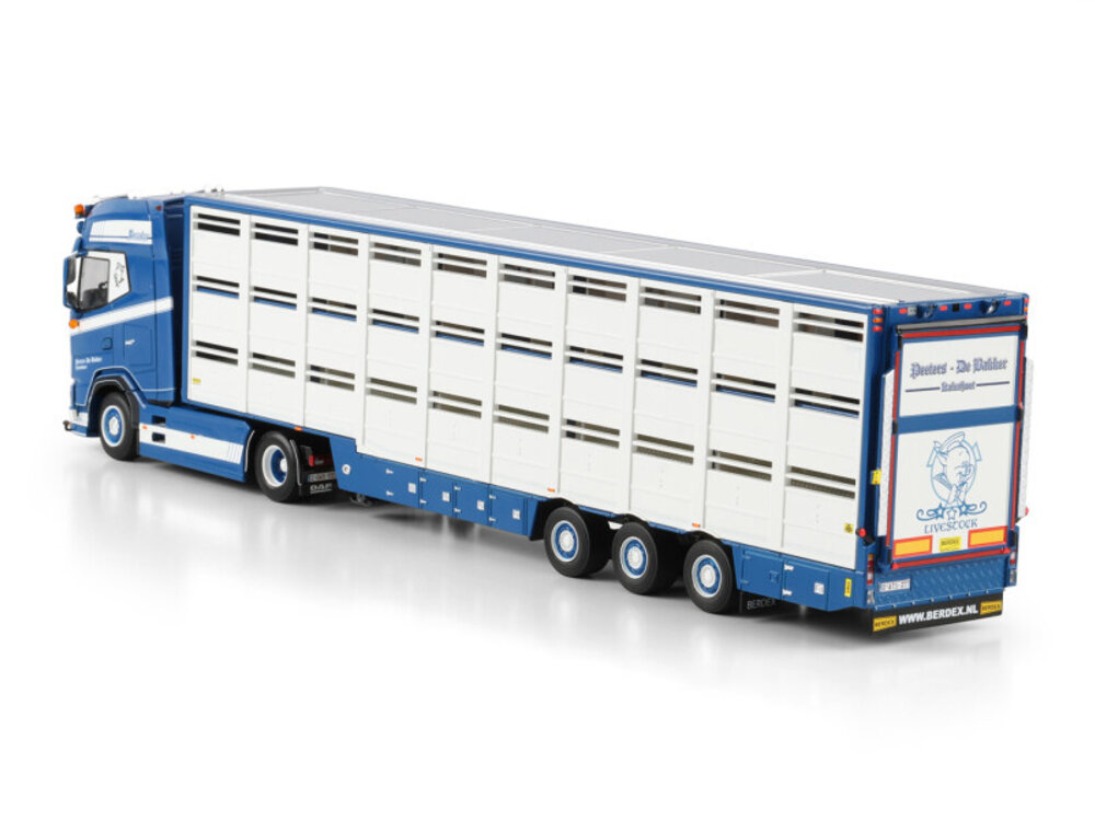 WSI WSI DAF XG+ 4X2  with 3-axle live stock trailer PEETERS DE BAKKER