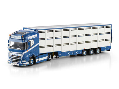 WSI WSI DAF XG+ 4X2 met 3-assige veeoplegger PEETERS DE BAKKER
