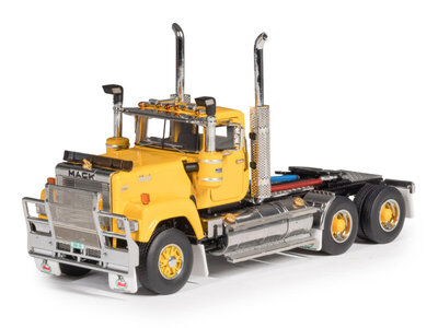 Drake models Drake Early Mack day cab series YELLOW/BLACK