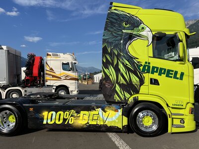 Tekno Tekno Scania NGS BEV 4x2 with 3-axle reefer trailer KAEPPELI