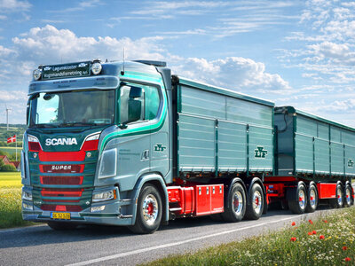 IMC IMC Scania S Highline 6x2 with 2-axle trailer and 2-axle dolly LOGUM KLOSTER