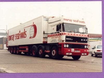 WSI WSI DAF 3300 Space Cab 6x2 met 3-as classic koeloplegger MORAY SEAFOOD Buckie Scotland