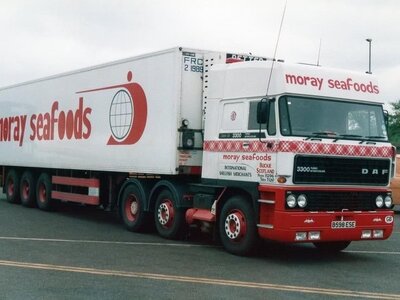 WSI WSI DAF 3300 Space Cab 6x2 with 3-axle classic reefer trailer MORAY SEAFOOD Buckie Scotland