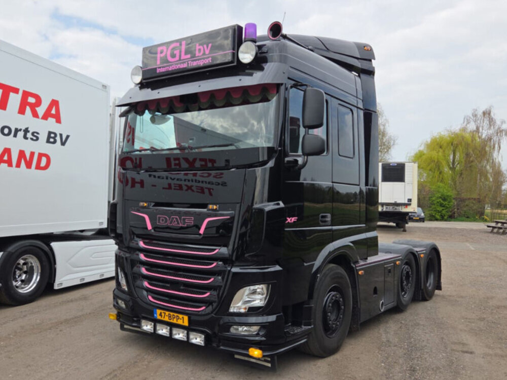 WSI WSI DAF XF space cab 6x2 PGL BV