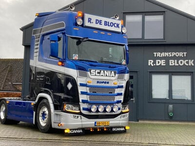 WSI WSI Scania S Highline 4x2 ROLAND DE BLOCK