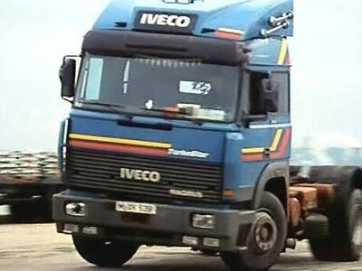 Tekno Tekno Iveco Turbostar 4x2 TBP (blauw)
