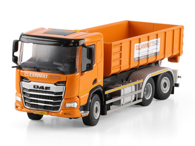 WSI WSI Daf XD DL 6x2 motorwagen met haakarm systeem + 15m3 container CLEANMAT TRUCKS