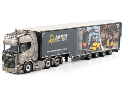 WSI WSI Scania R Highline 6x2 met 4-as schuifzeilen oplegger + oprijplaten AARTS HEFTRUCK SERVICE