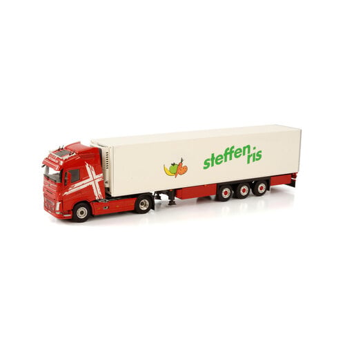 WSI WSI Volvo FH4 Globetrotter 6x2 met 3-assige koeloplegger WITTENWILER