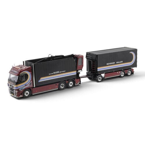 Tekno Tekno Volvo FH03 Globetrotter motor wagen met laadkraan + 3-as oplegger mestcombi PARTICK VAN DER MARK