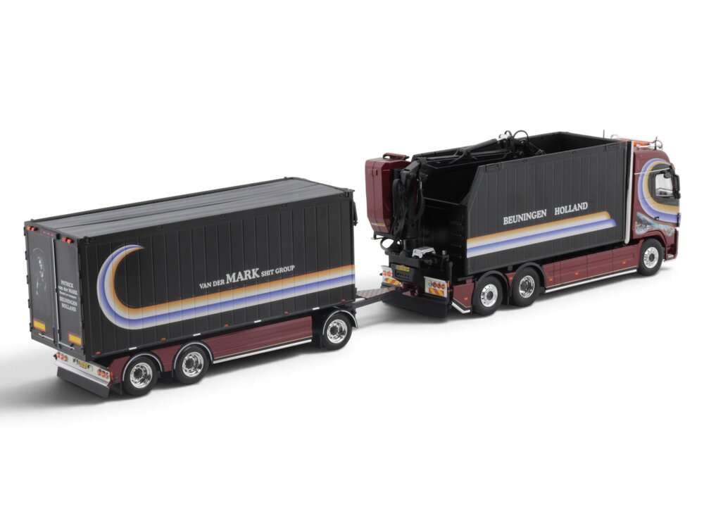 Tekno Tekno Volvo FH03 Globetrotter motor wagen met laadkraan + 3-as oplegger mestcombi PARTICK VAN DER MARK
