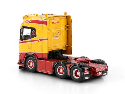 WSI WSI DAF XG+ 6x2 BKP CARGO