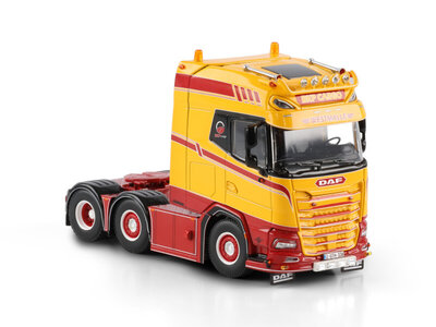 WSI WSI DAF XG+ 6x2 BKP CARGO
