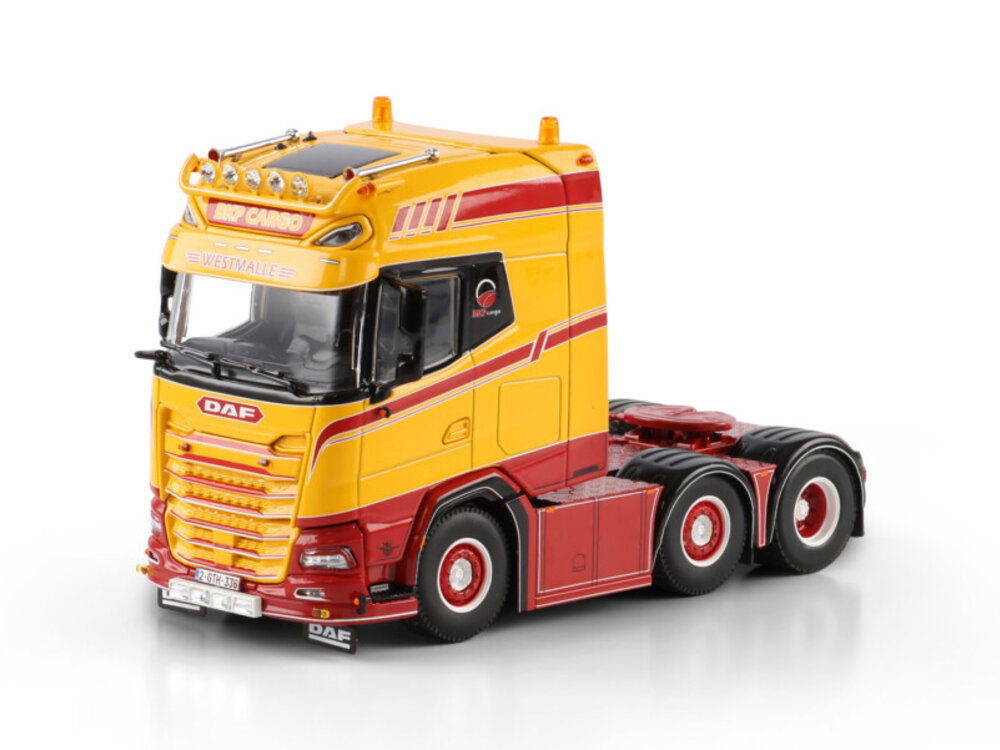 WSI WSI DAF XG+ 6x2 BKP CARGO