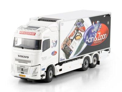 WSI WSI Volvo FH Aero Globetrotter 6x2 riged reefer truck ADRI & ZOON