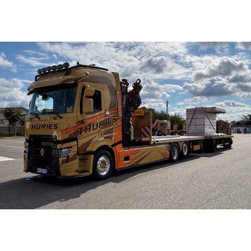 WSI WSI Renault trucks T EVO riged flatbed truck 6x2 with 2-axle flatbed trailer with palfinger PK 65002 SH+ jib THURIES
