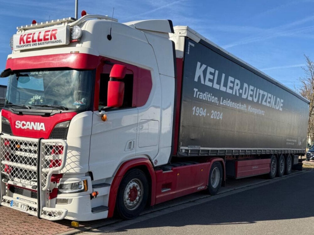 WSI WSI Scania R Highline 4x2 with 3-axle curtainside trailer KELLER TRANSPORTE