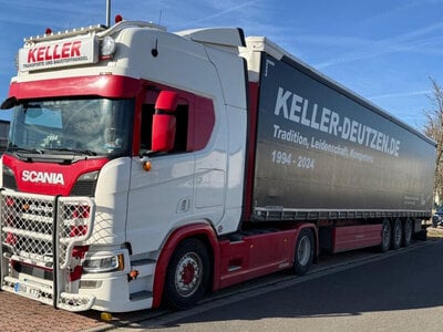 WSI WSI Scania R Highline 4x2 with 3-axle curtainside trailer KELLER TRANSPORTE