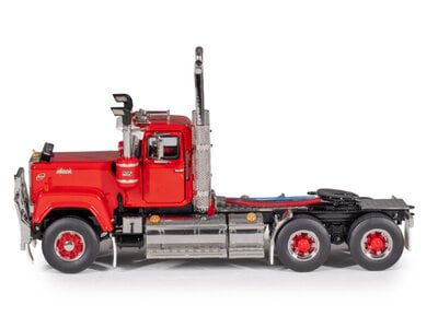 Drake models Drake Mack day cab series 1 RED/ BLACK