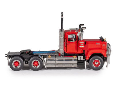 Drake models Drake Mack day cab series 1 RED/ BLACK