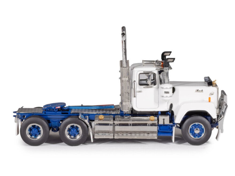 Drake models Drake Mack day cab series 1 WHITE/ BLUE