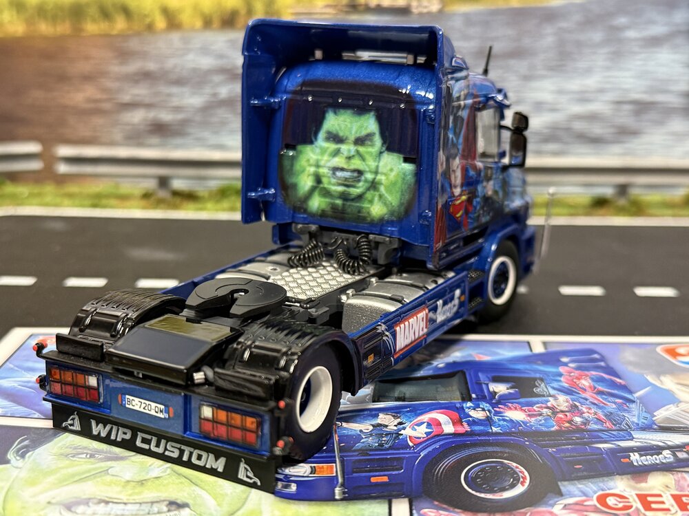 Tekno Tekno Scania 4-serie Torpedo 4x2 GARAGE DU MIDI "SUPERHEROES"